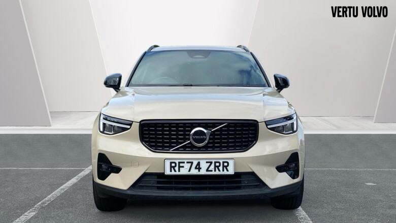 Volvo XC40 2.0 B3P Plus Dark 5dr Auto Petrol Estate